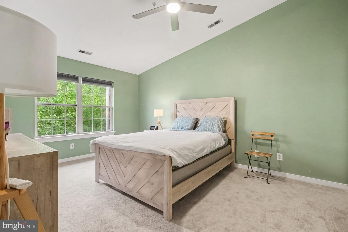200 Burkwood Ct #200-3a Property Photo 13