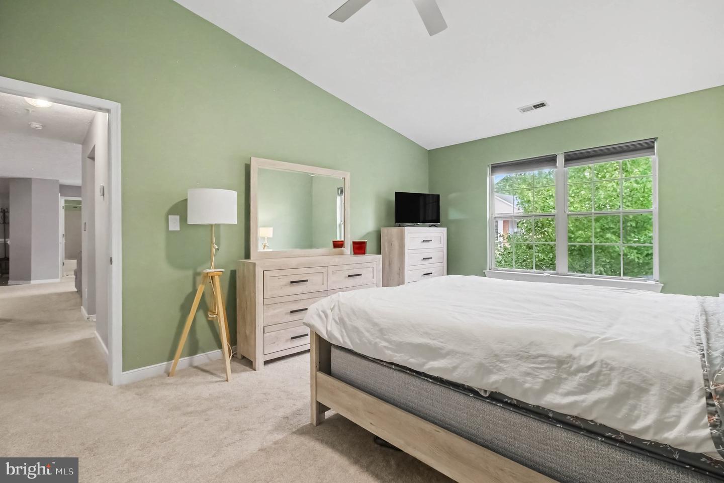 200 Burkwood Ct #200-3a Property Photo 15