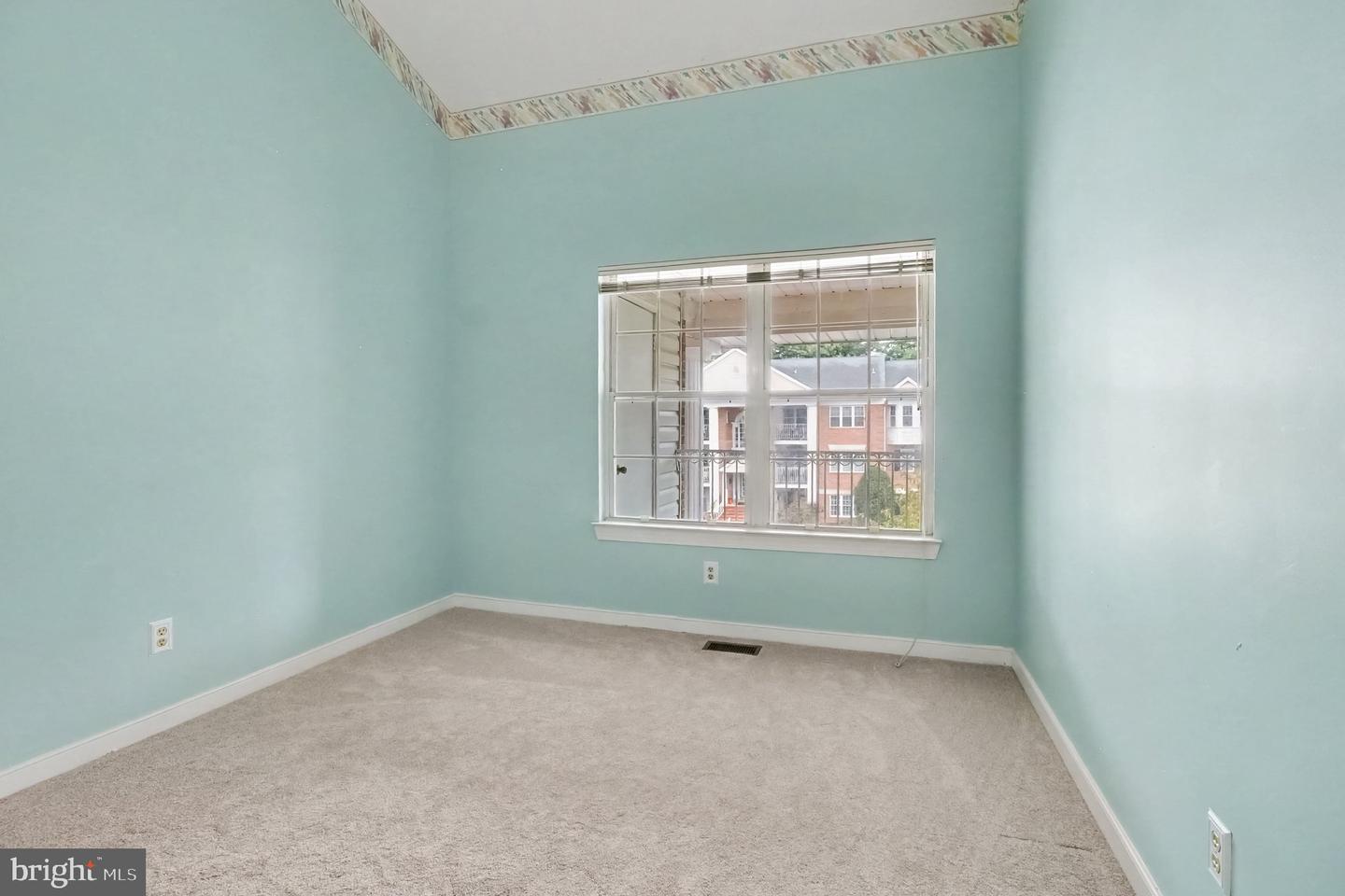 200 Burkwood Ct #200-3a Property Photo 17