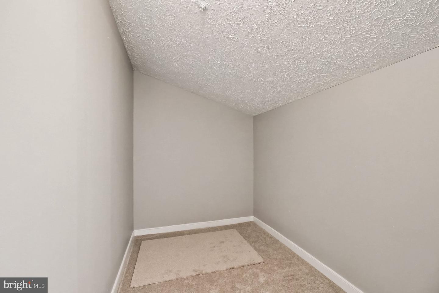 200 Burkwood Ct #200-3a Property Photo 23
