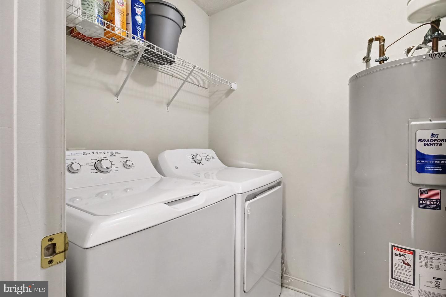 200 Burkwood Ct #200-3a Property Photo 24