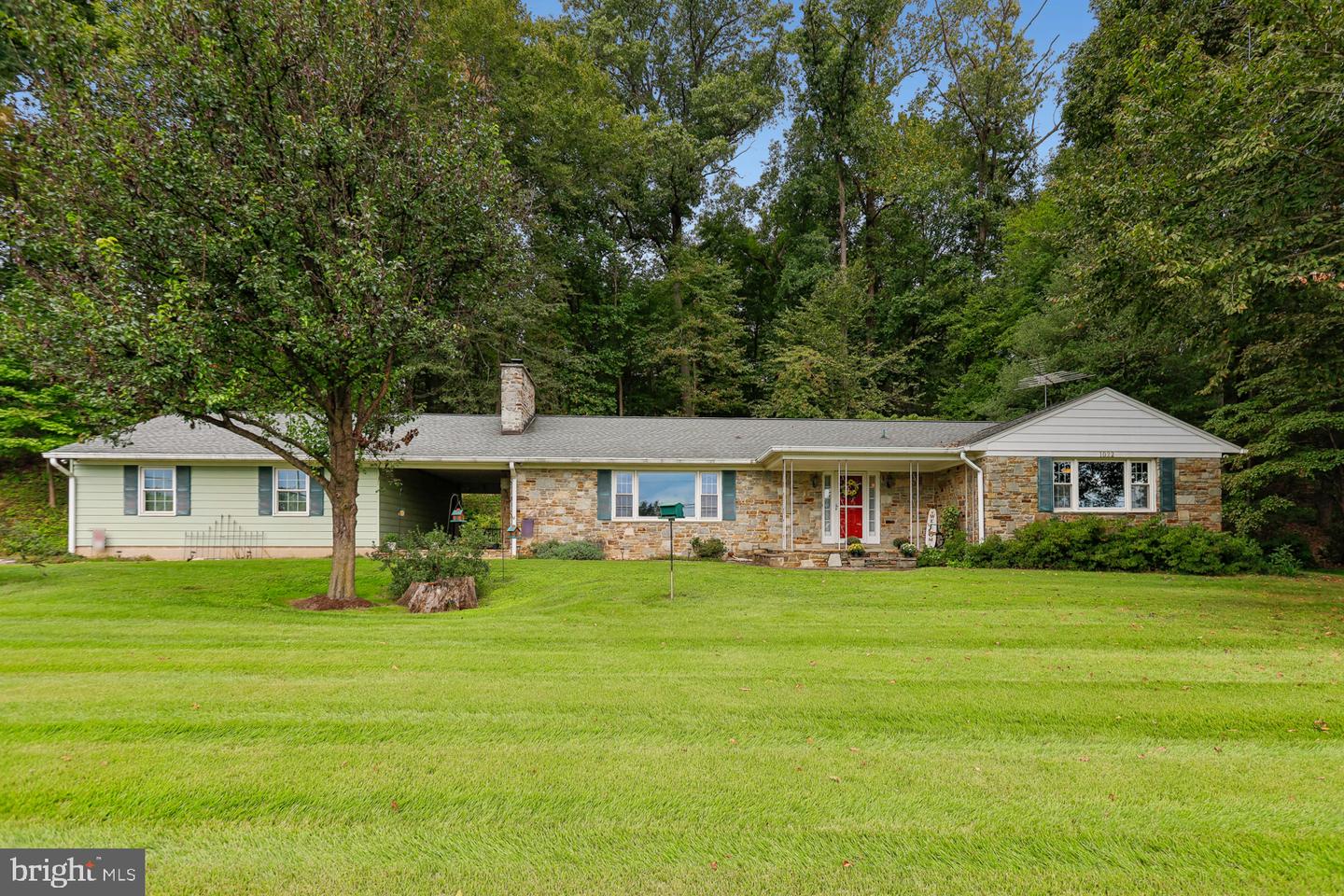 1022 Hookers Mill Rd Property Photo 1