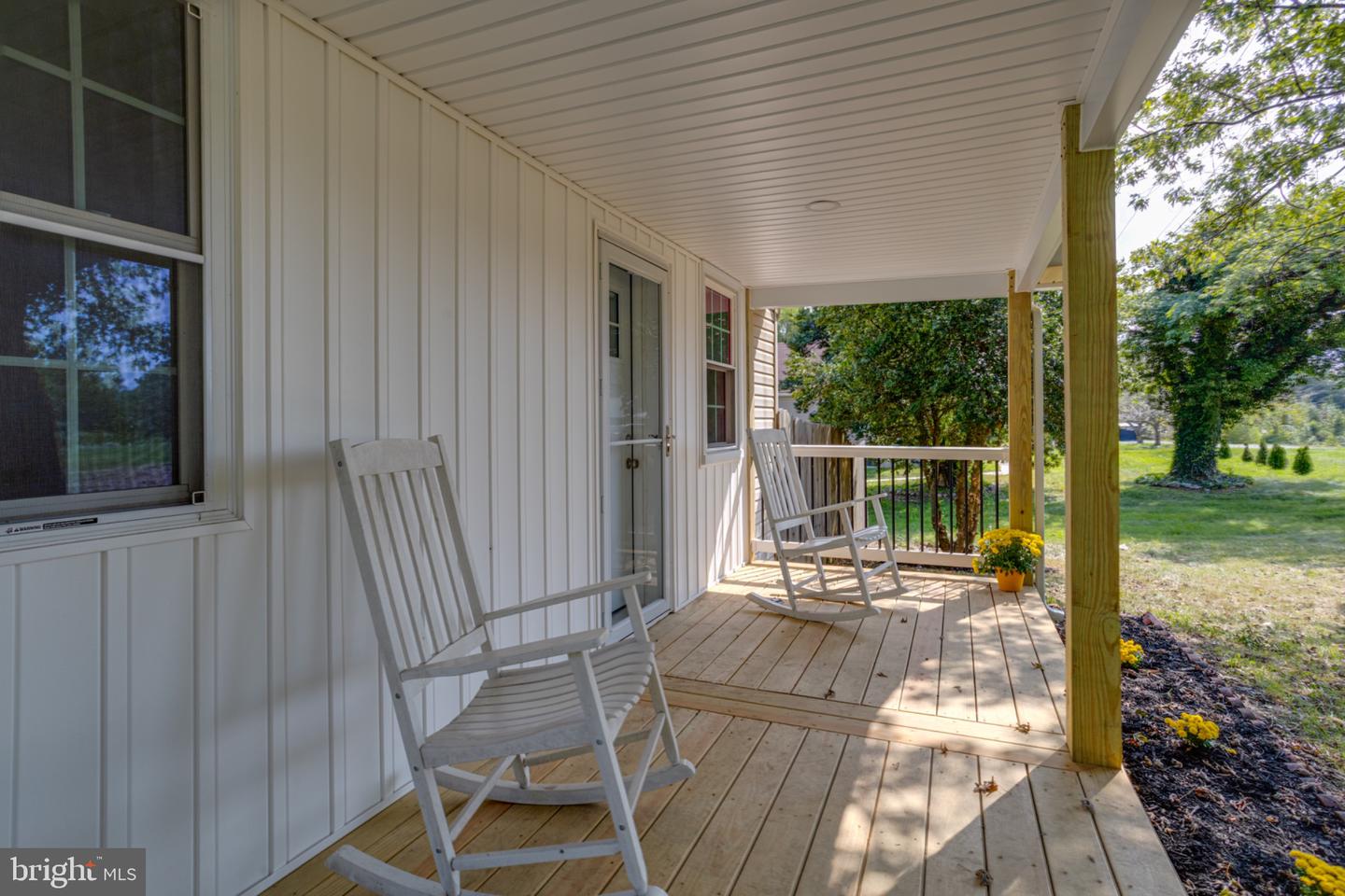 2100 Mountain Rd Property Photo 4