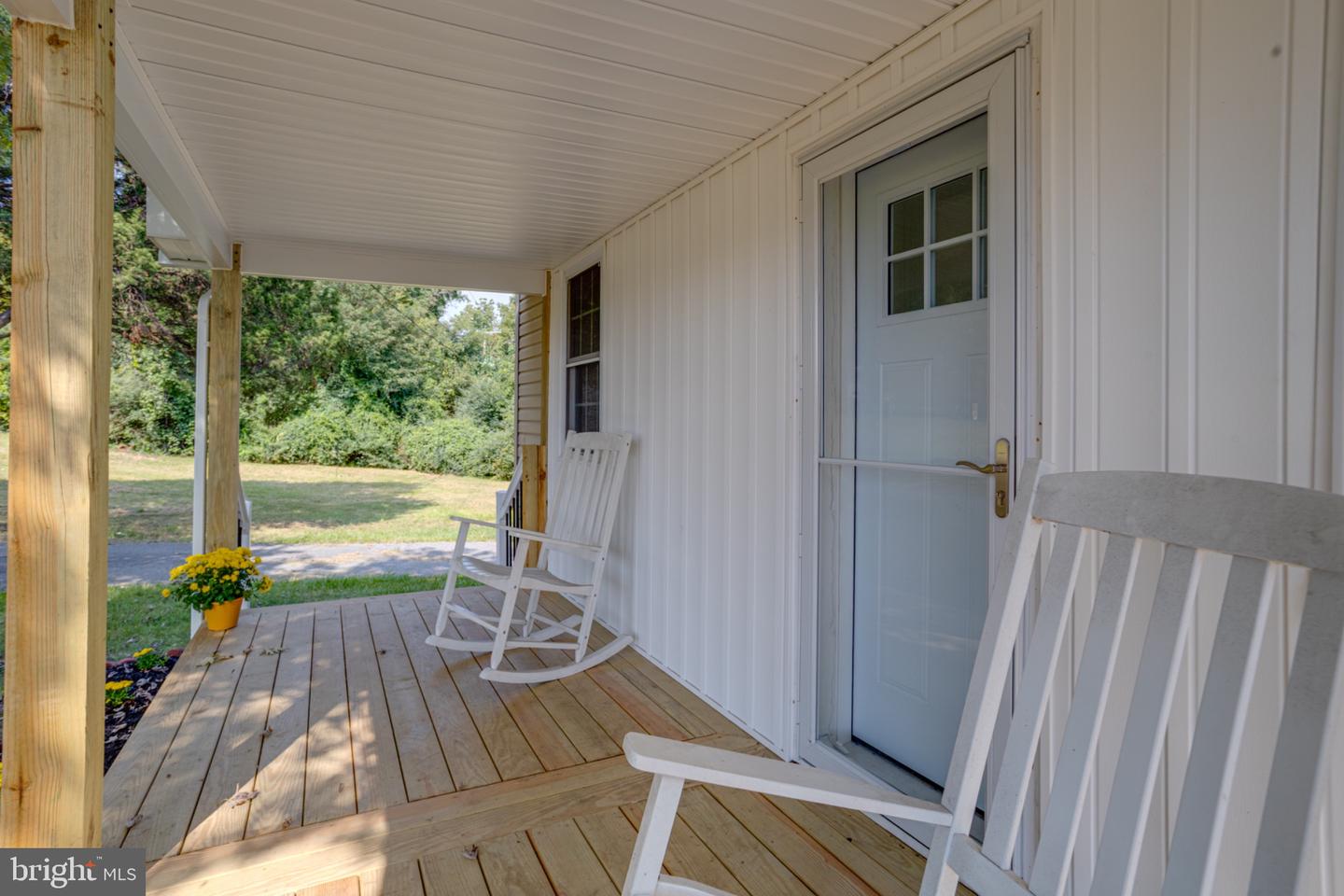 2100 Mountain Rd Property Photo 5