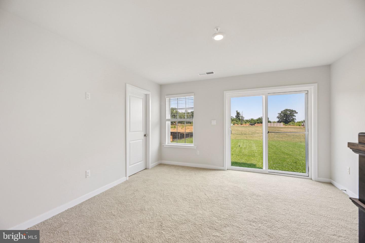 721 Beadilly Way Property Photo 16