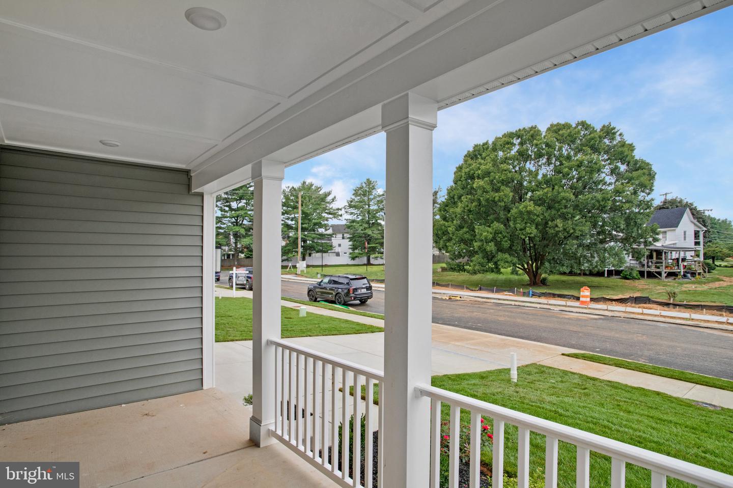 1607 Shady Tree Ct Property Photo 6
