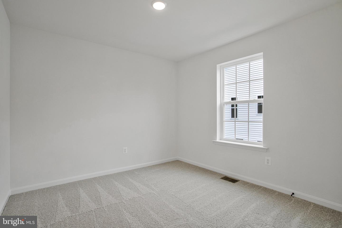 1607 Shady Tree Ct Property Photo 12