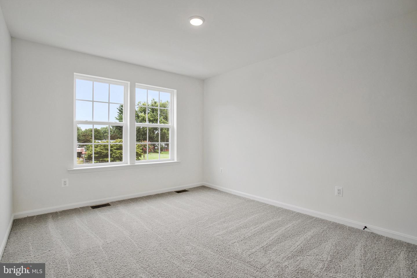 1607 Shady Tree Ct Property Photo 16