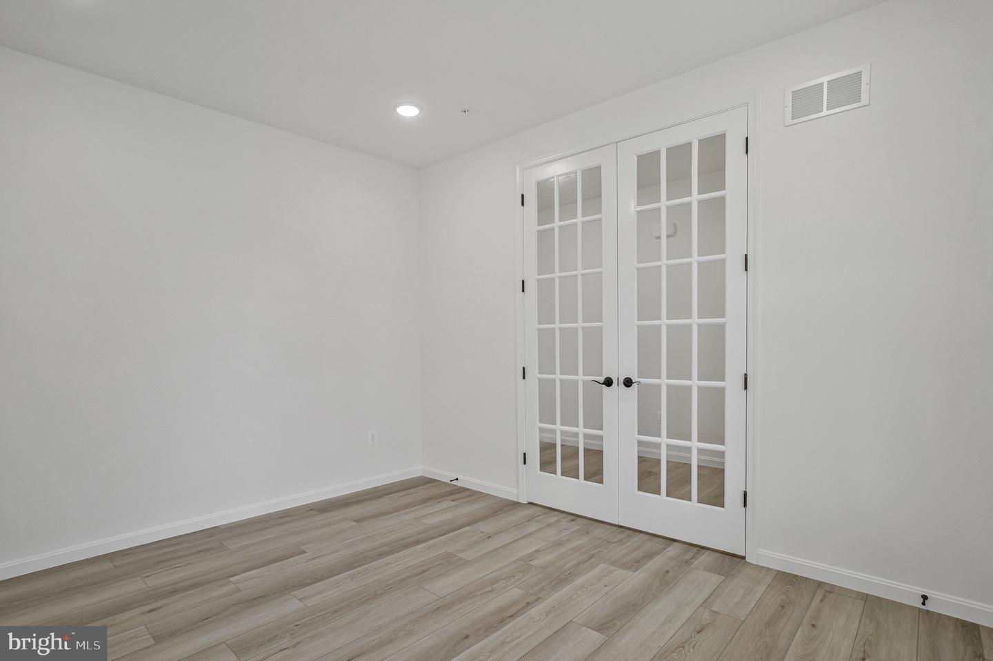 1607 Shady Tree Ct Property Photo 37