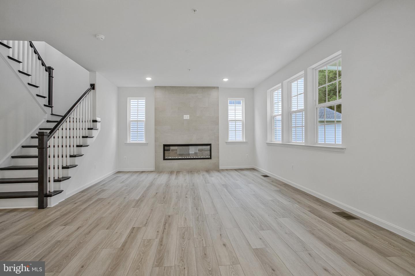 1607 Shady Tree Ct Property Photo 42