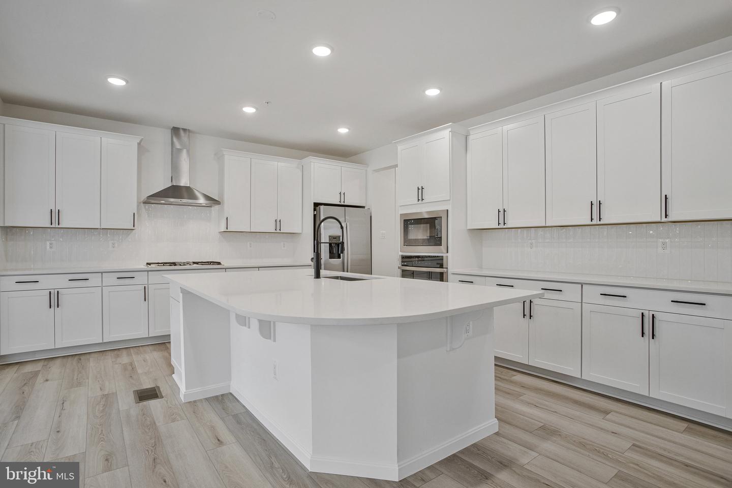 1607 Shady Tree Ct Property Photo 47