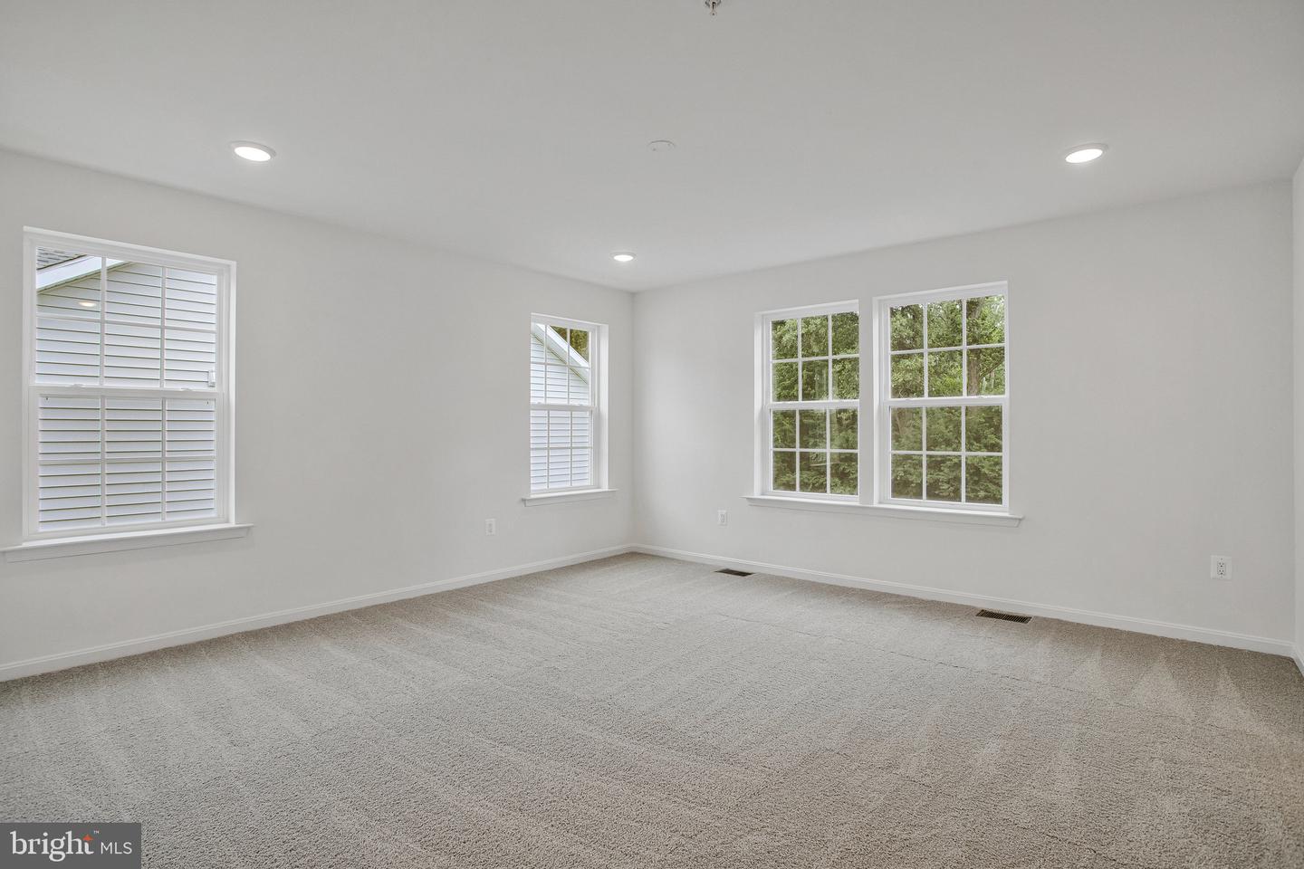 1607 Shady Tree Ct Property Photo 58