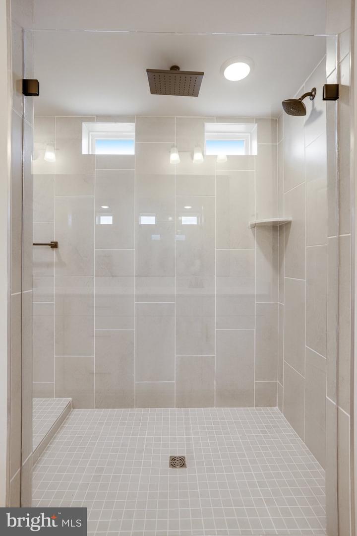 1620 Shady Tree Ct Property Photo 31