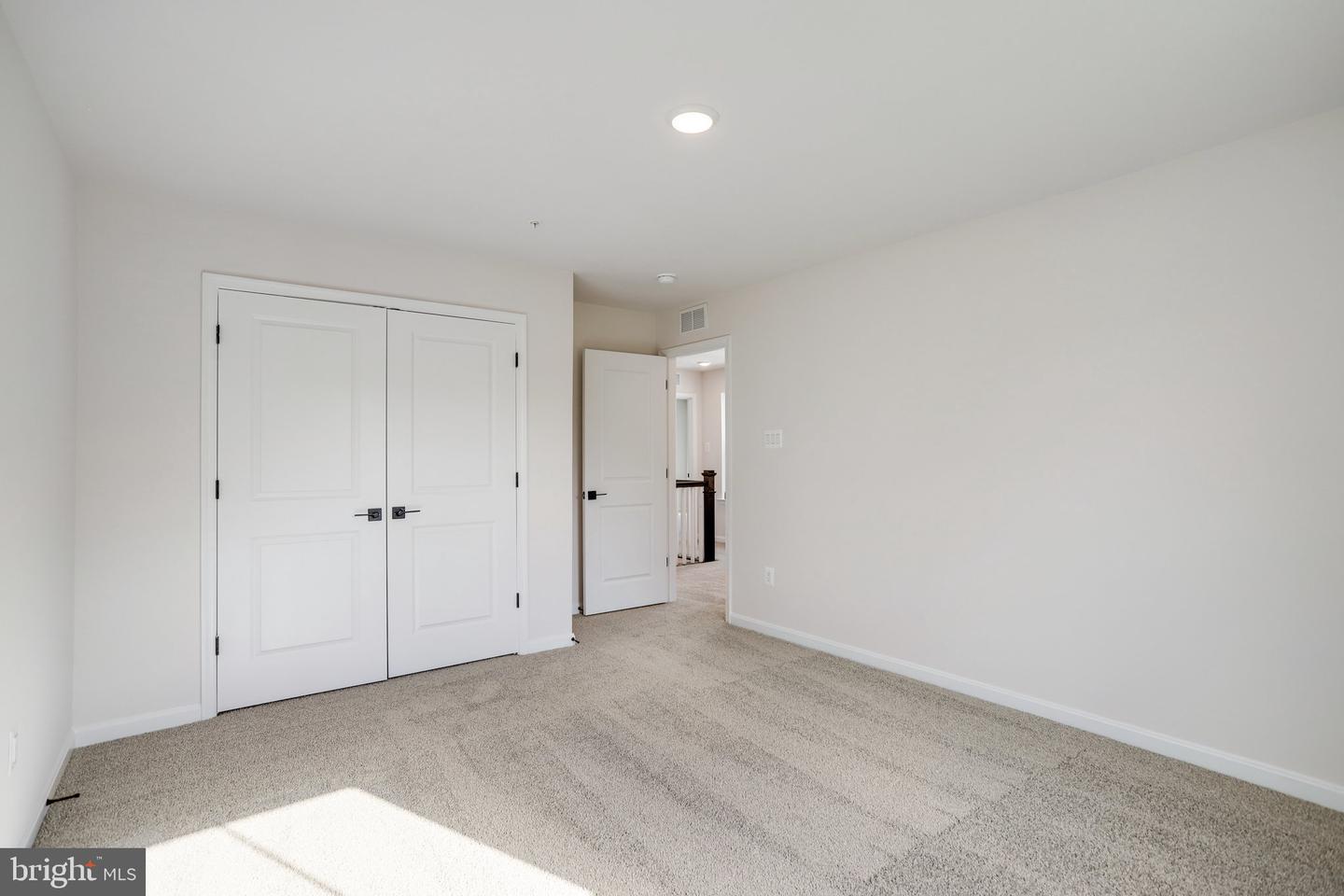 1620 Shady Tree Ct Property Photo 34