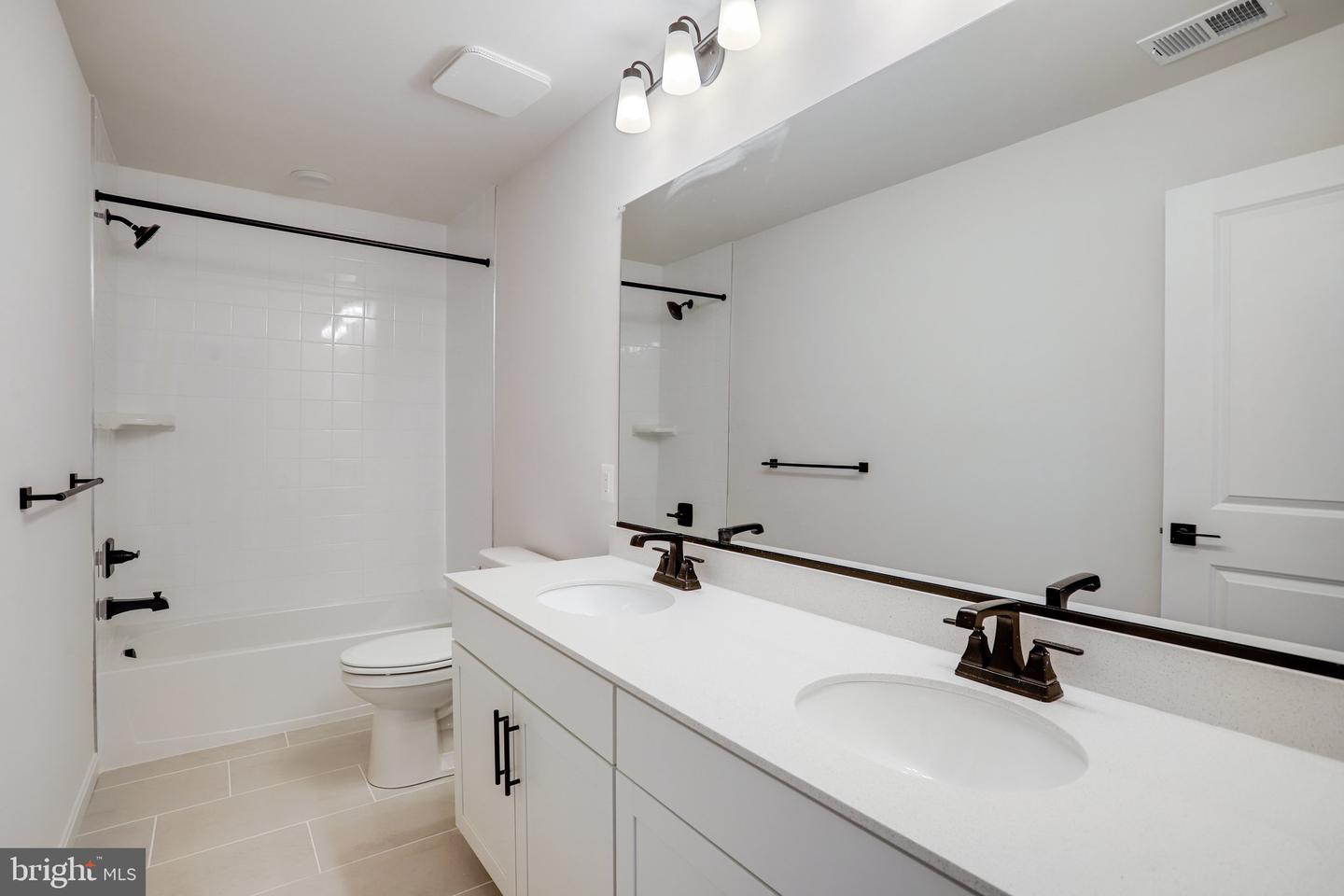 1620 Shady Tree Ct Property Photo 37