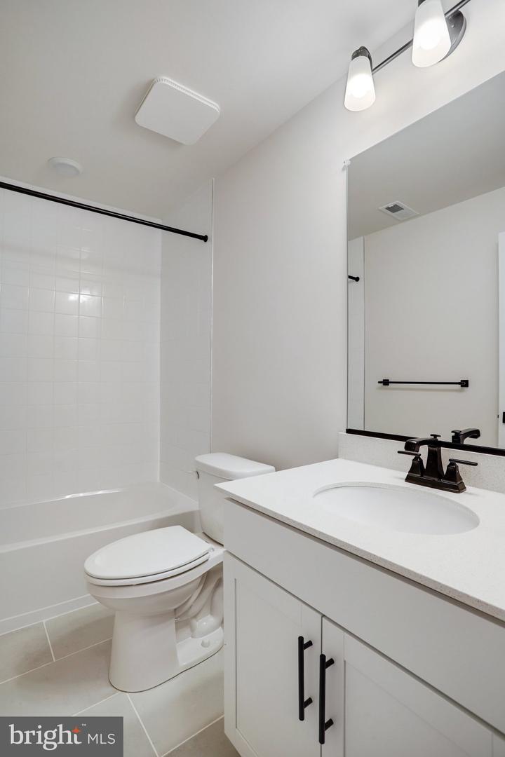 1620 Shady Tree Ct Property Photo 48
