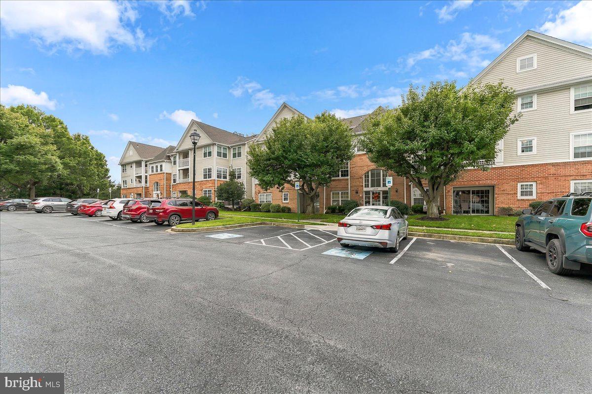 1309 SHERIDAN PL #D Property Photo 1