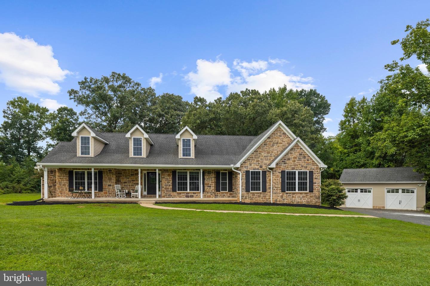 610 Stans Rd Property Photo 1
