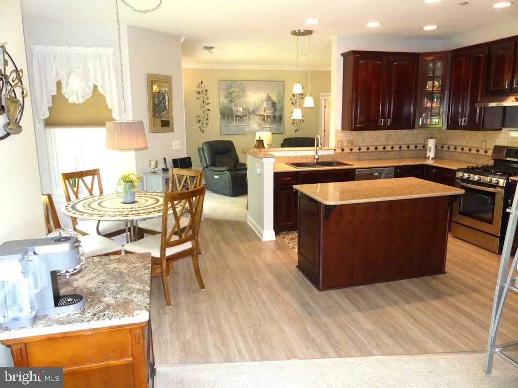 303 Tiree Ct #402 Property Photo 10