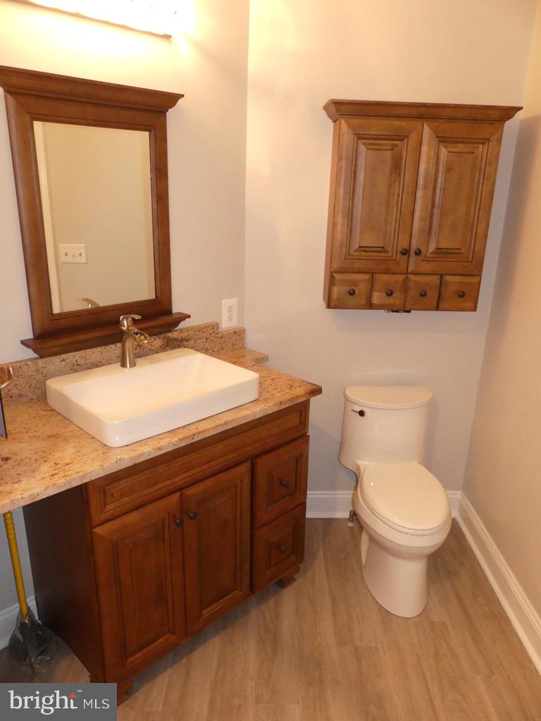 303 Tiree Ct #402 Property Photo 18