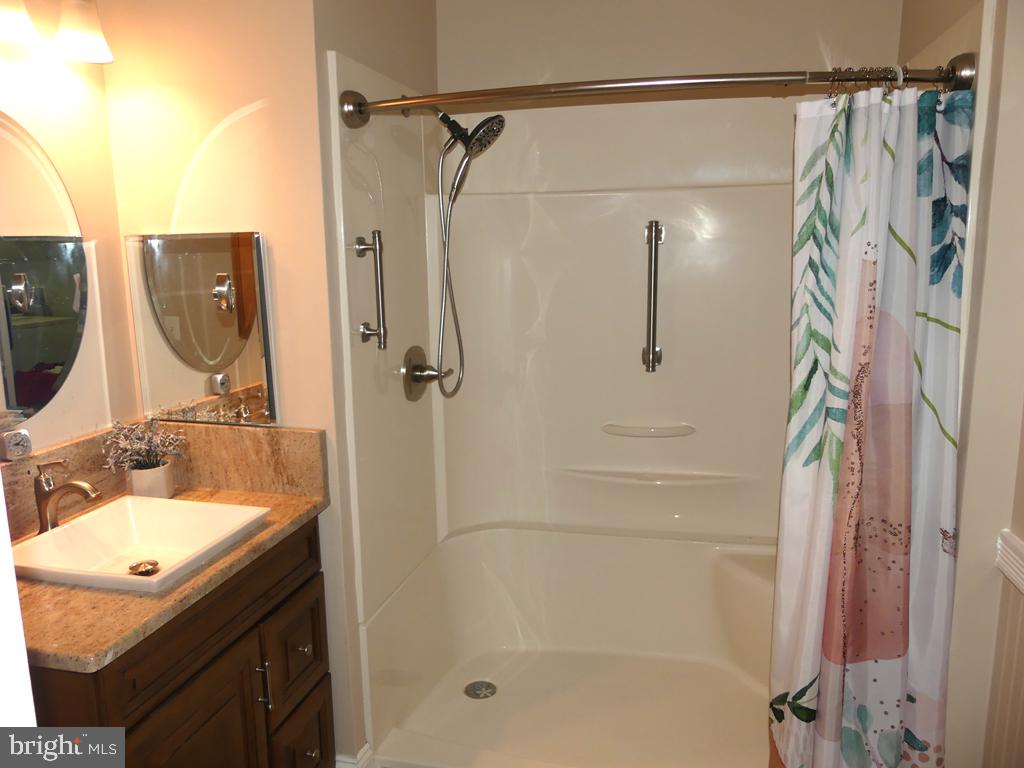 303 Tiree Ct #402 Property Photo 24