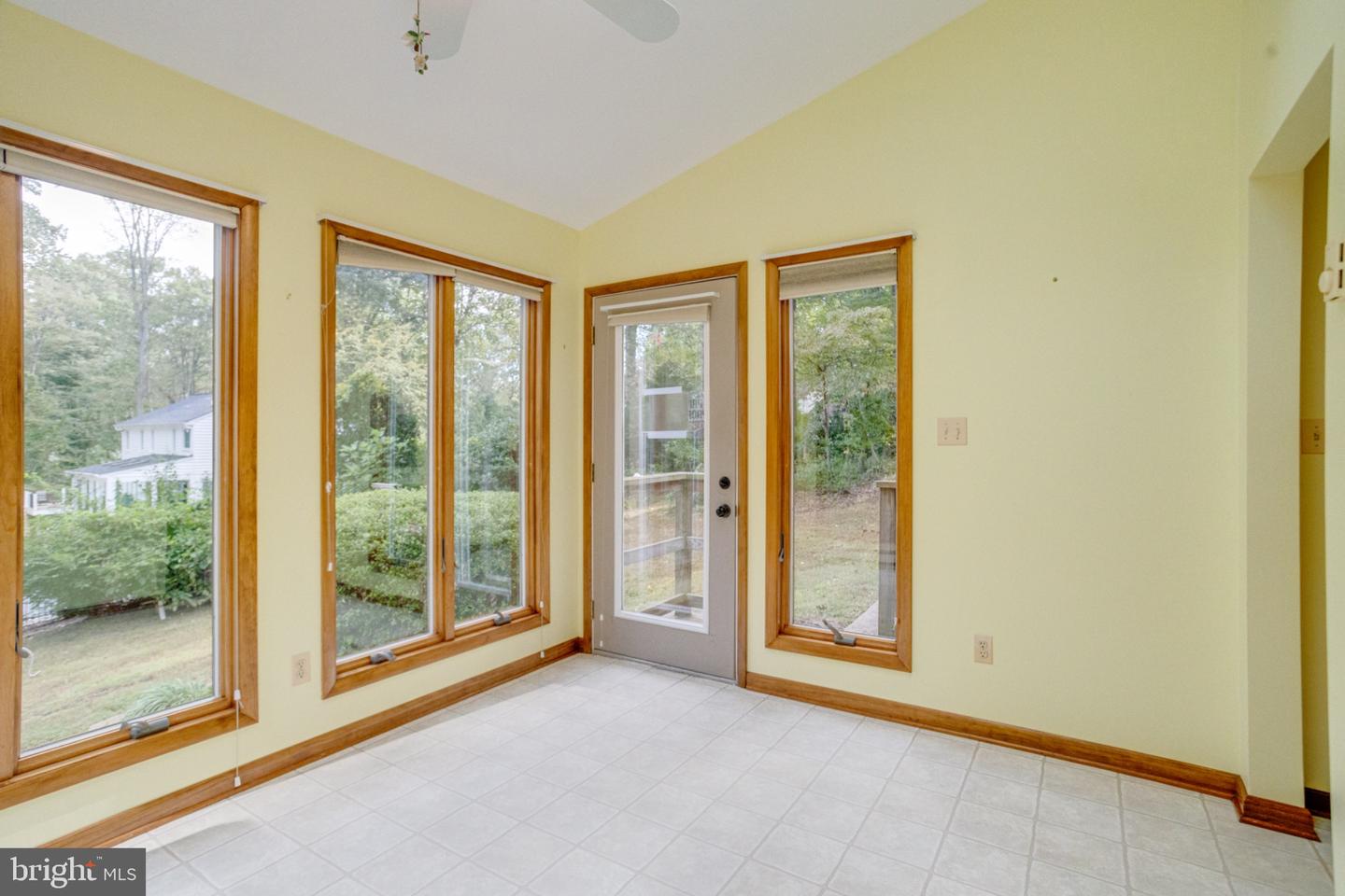 2010 Fallsgrove Way Property Photo 30