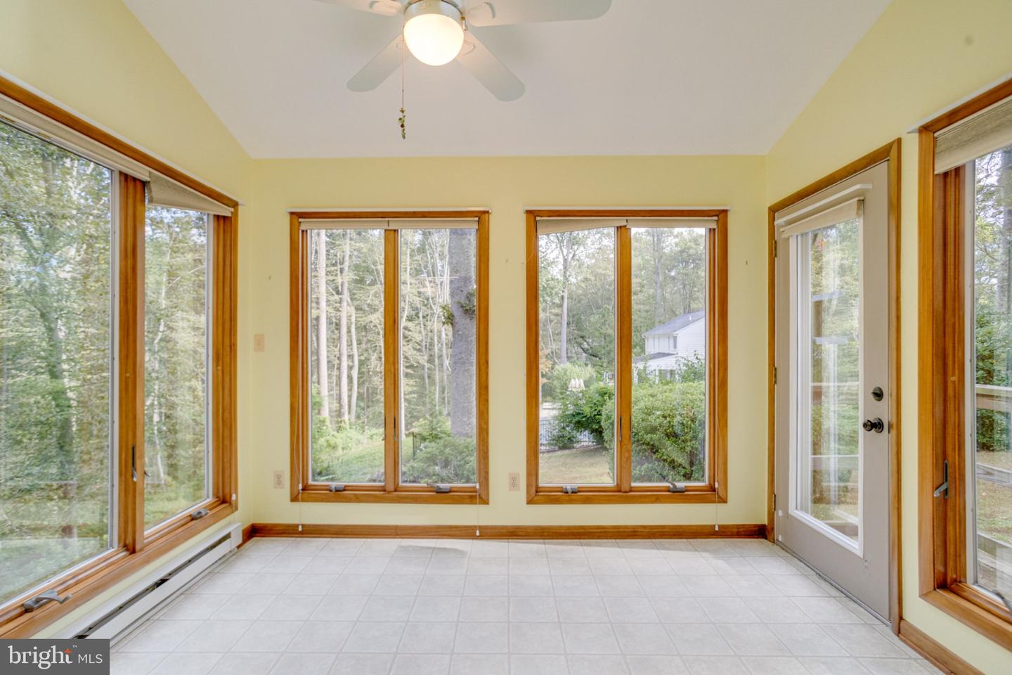 2010 Fallsgrove Way Property Photo 31