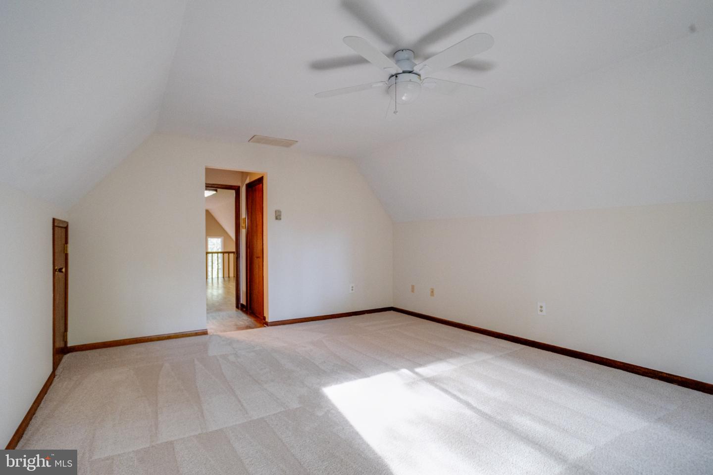 2010 Fallsgrove Way Property Photo 62