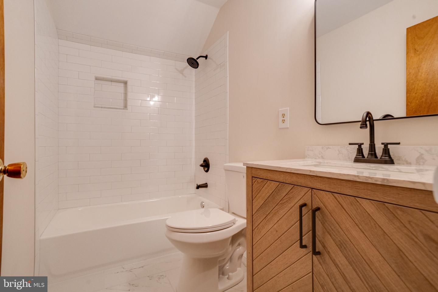 2010 Fallsgrove Way Property Photo 65