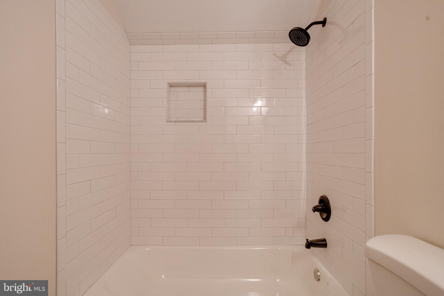 2010 Fallsgrove Way Property Photo 66