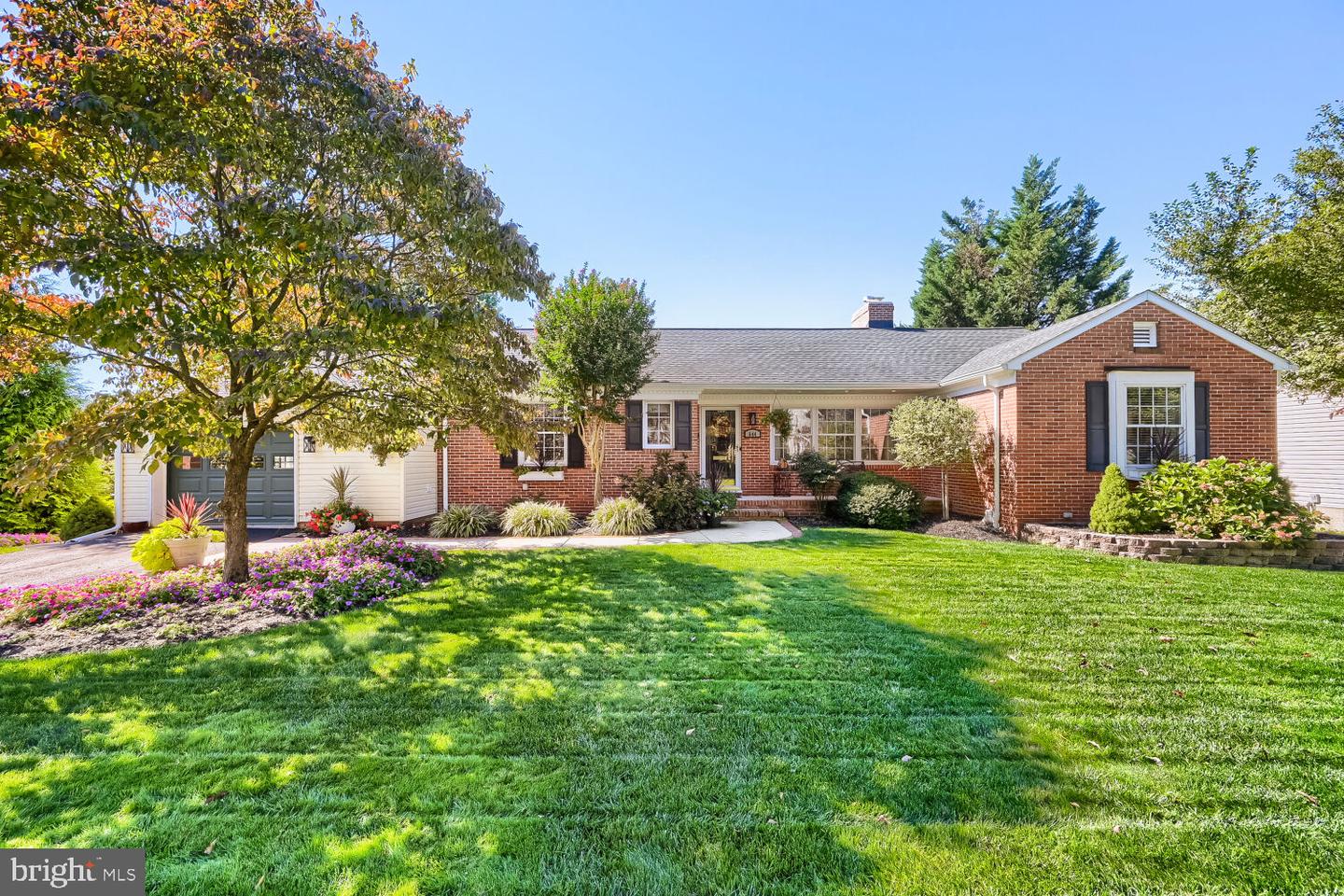 644 Old Orchard Rd Property Photo 1