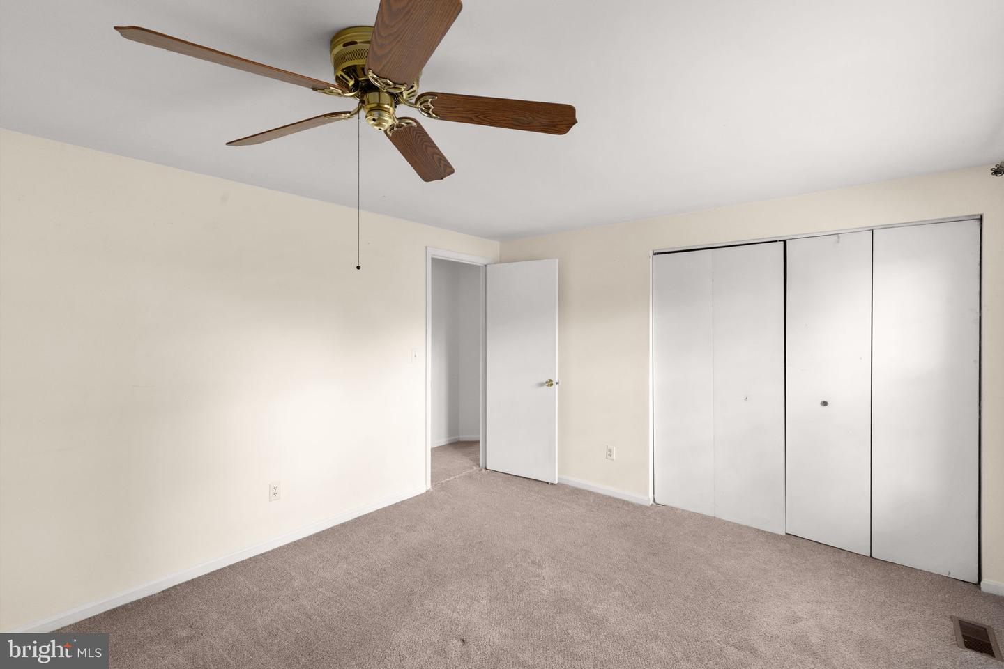 1209 Liberty Sq #11 Property Photo 14