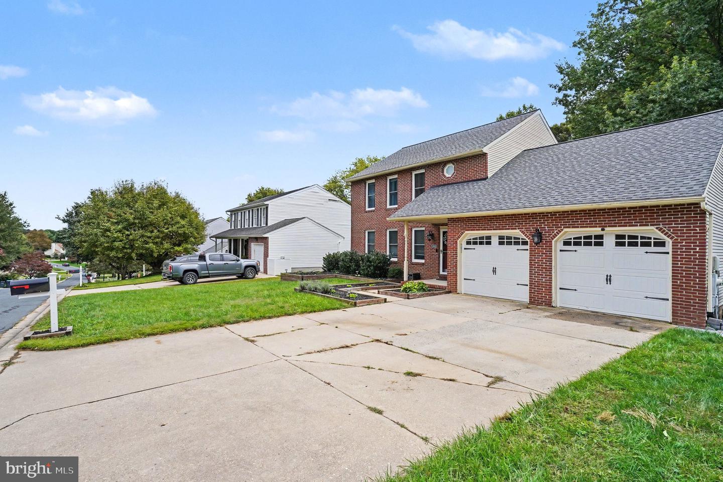 339 Regal Dr Property Photo 5