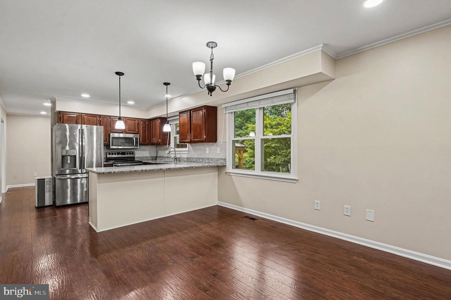 339 Regal Dr Property Photo 10
