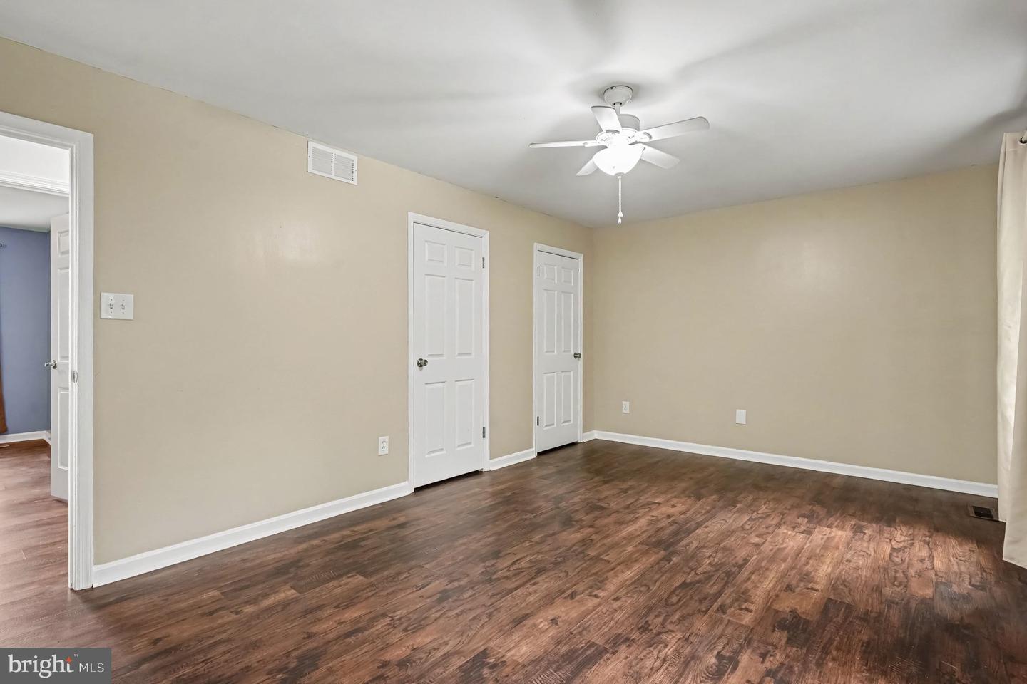 339 Regal Dr Property Photo 18