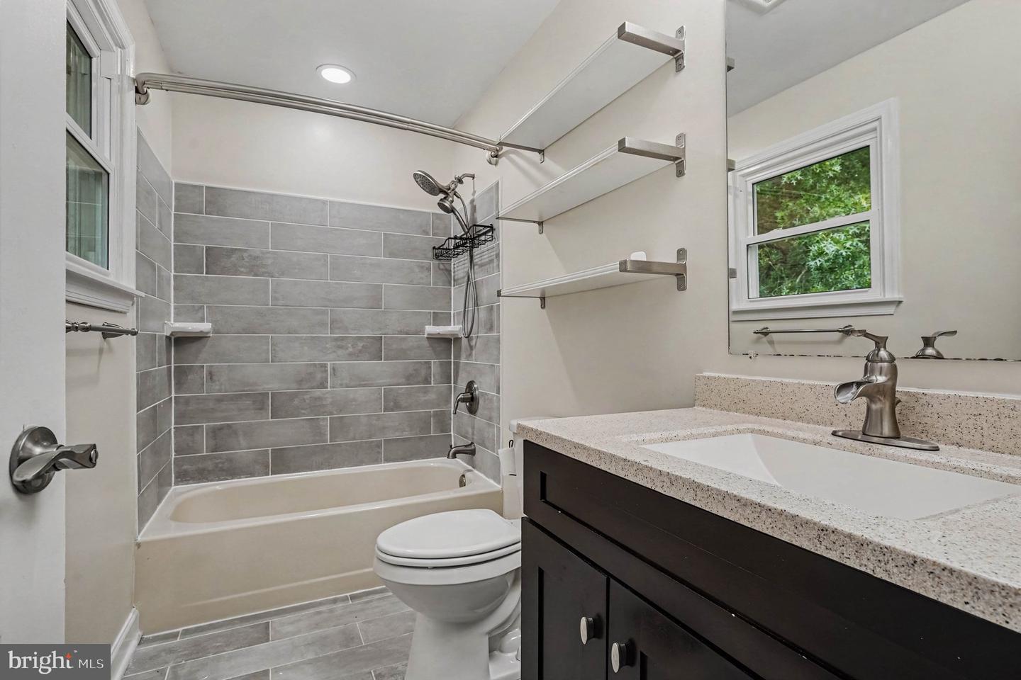 339 Regal Dr Property Photo 21