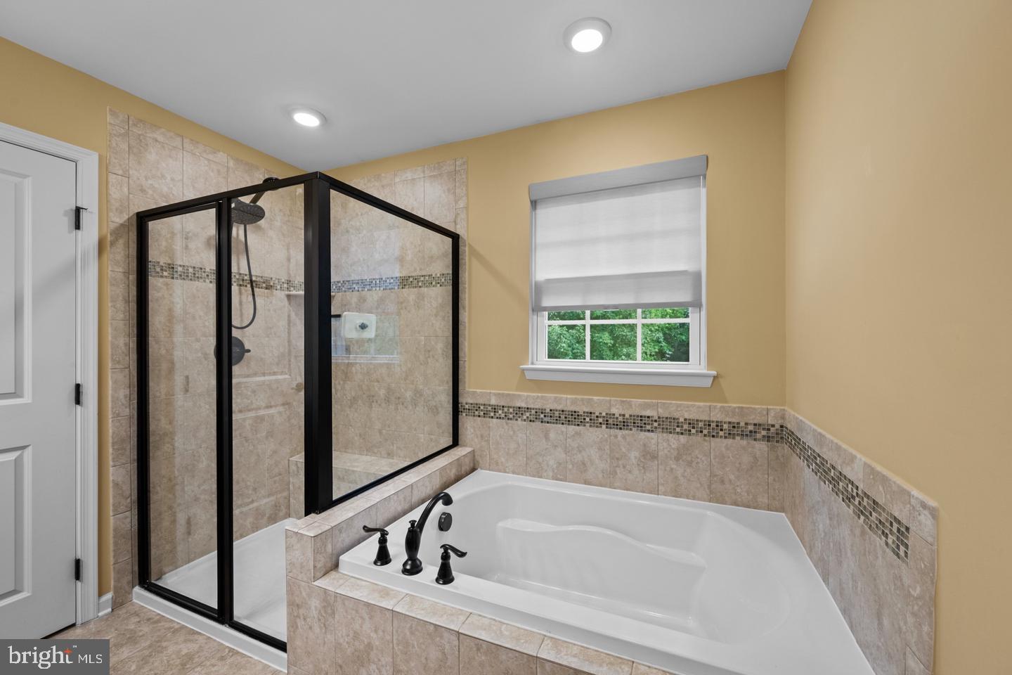 1305 Dickinson Ct Property Photo 19