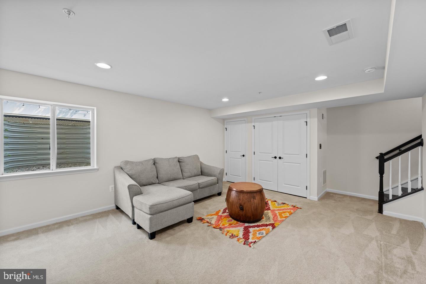 1305 Dickinson Ct Property Photo 31