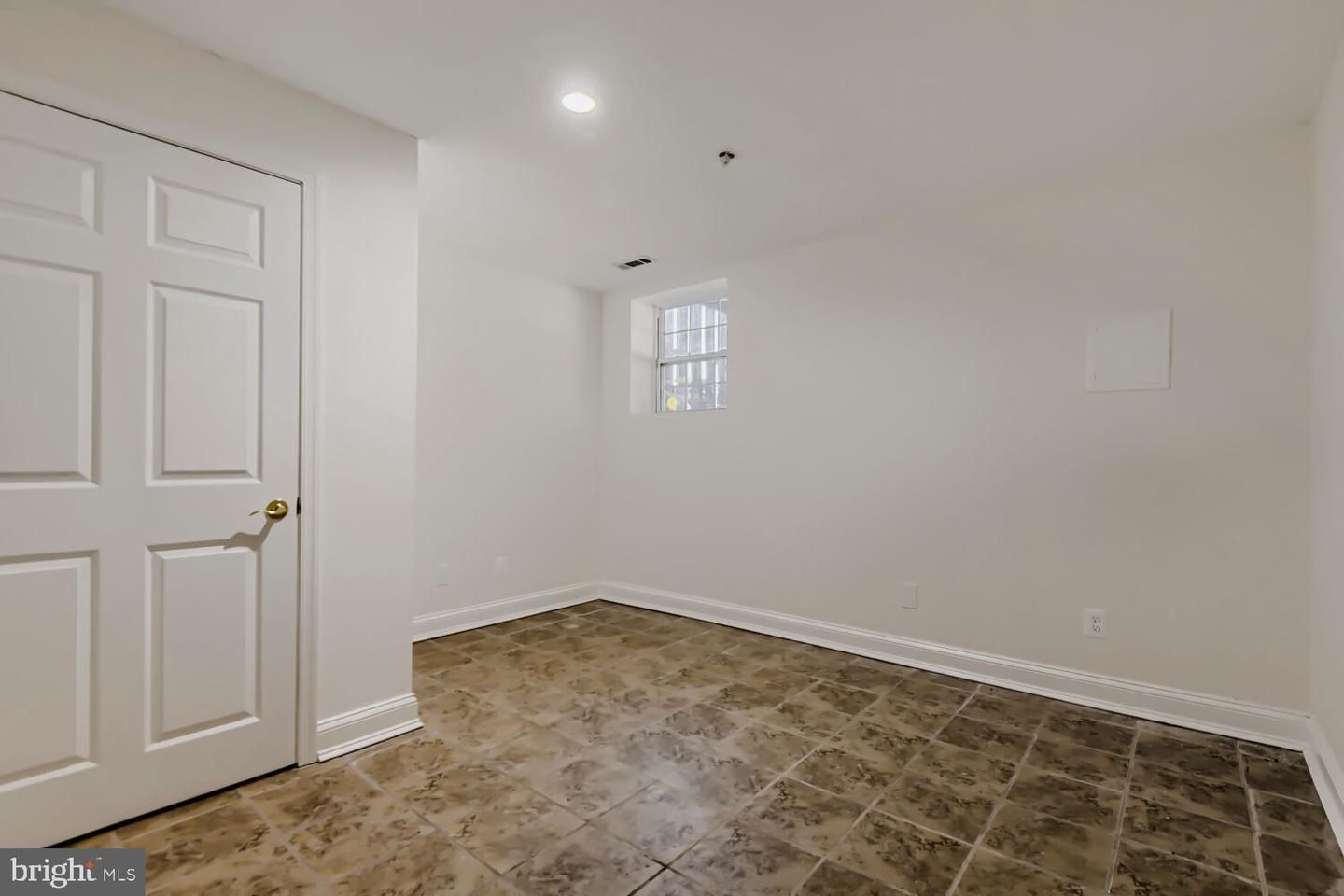 2185 Cantley Ct Property Photo 22