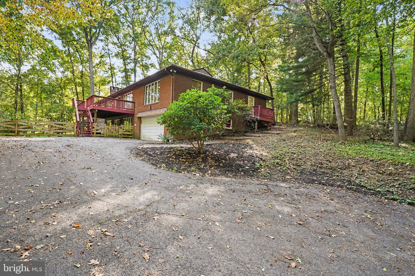 2741 Greene Ln Property Photo 3