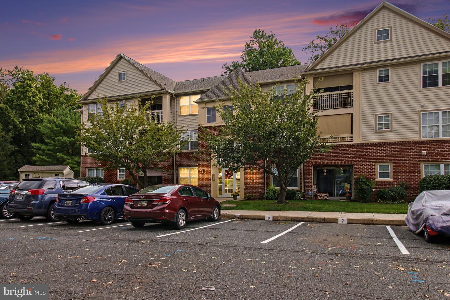 307 Tall Pines Ct #l Property Photo 2