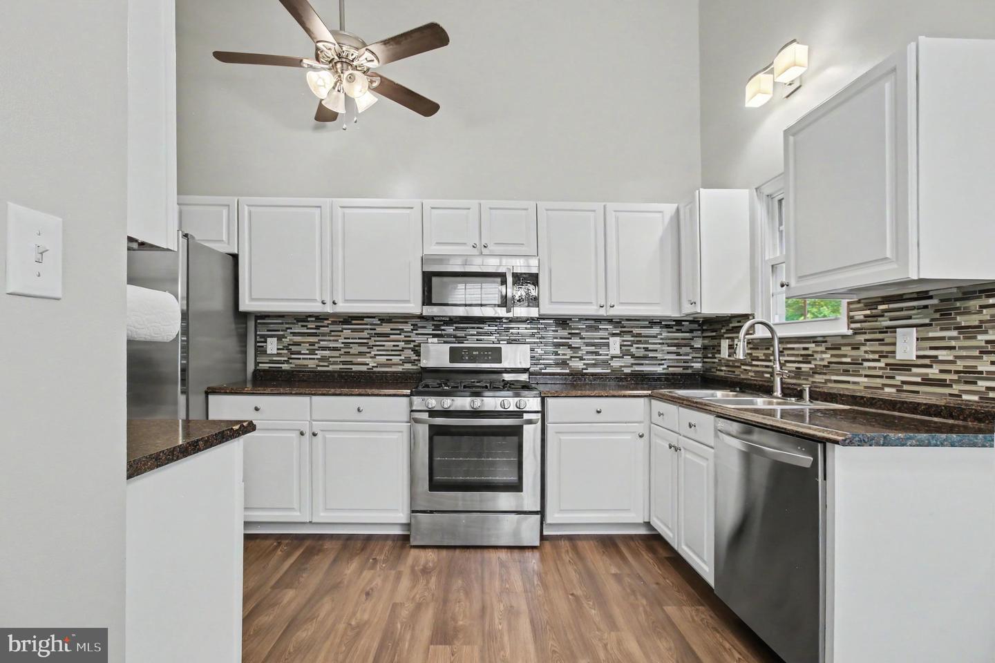 307 Tall Pines Ct #l Property Photo 3