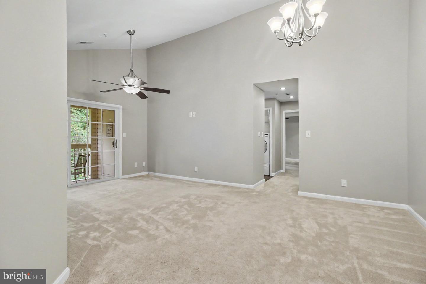307 Tall Pines Ct #l Property Photo 6