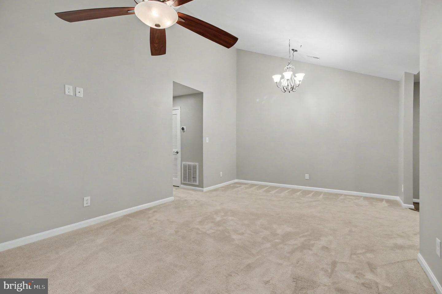 307 Tall Pines Ct #l Property Photo 8