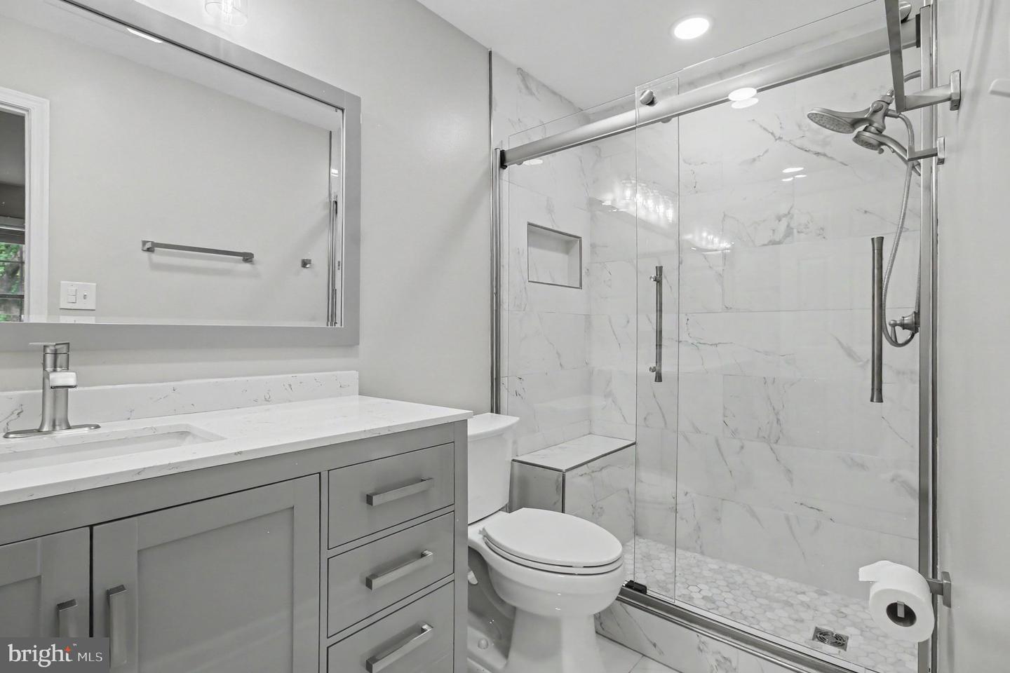 307 Tall Pines Ct #l Property Photo 11