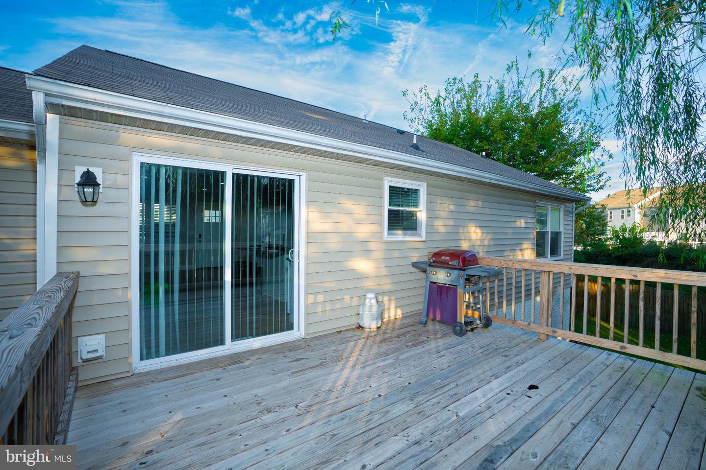 830 Woodmont Ct Property Photo 6