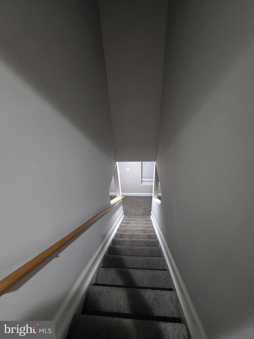 830 Woodmont Ct Property Photo 11