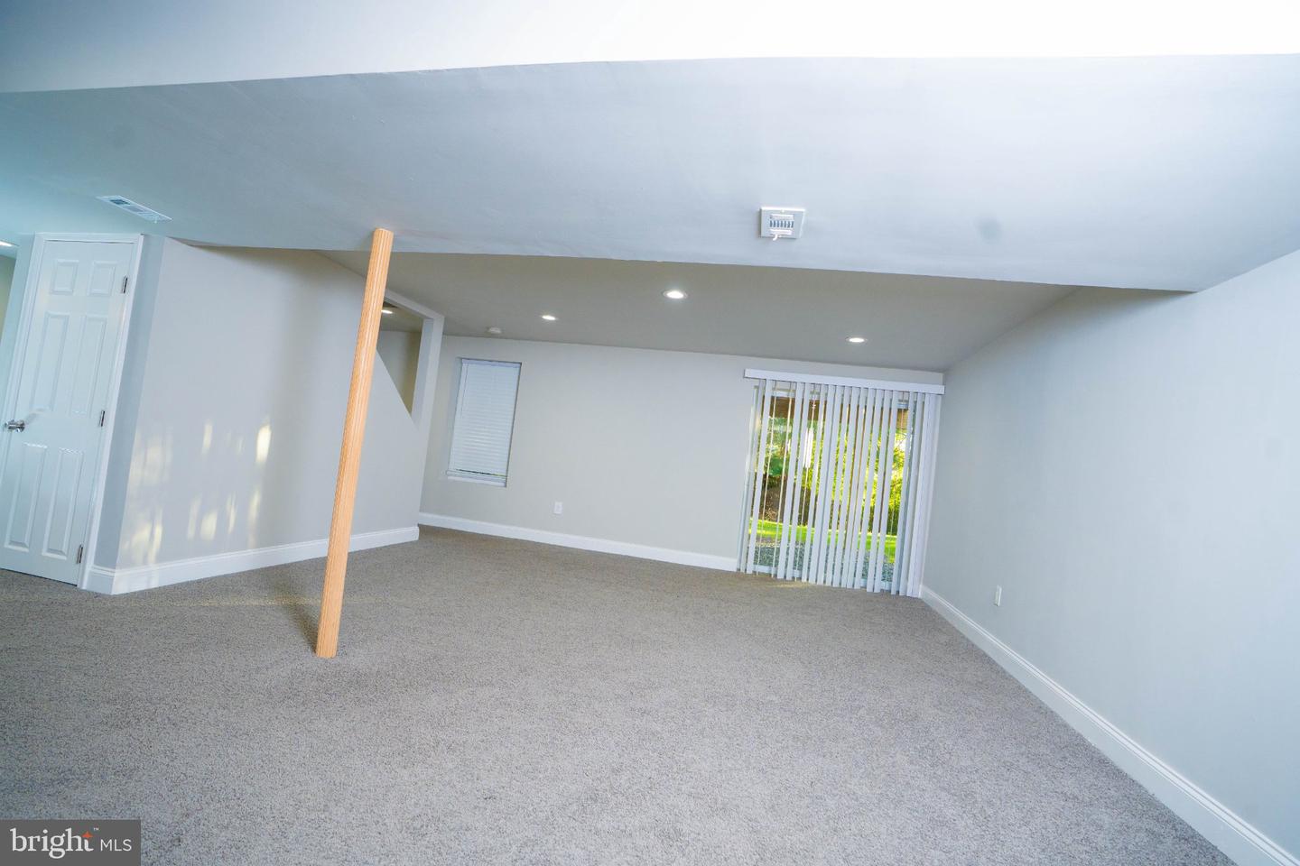 830 Woodmont Ct Property Photo 14
