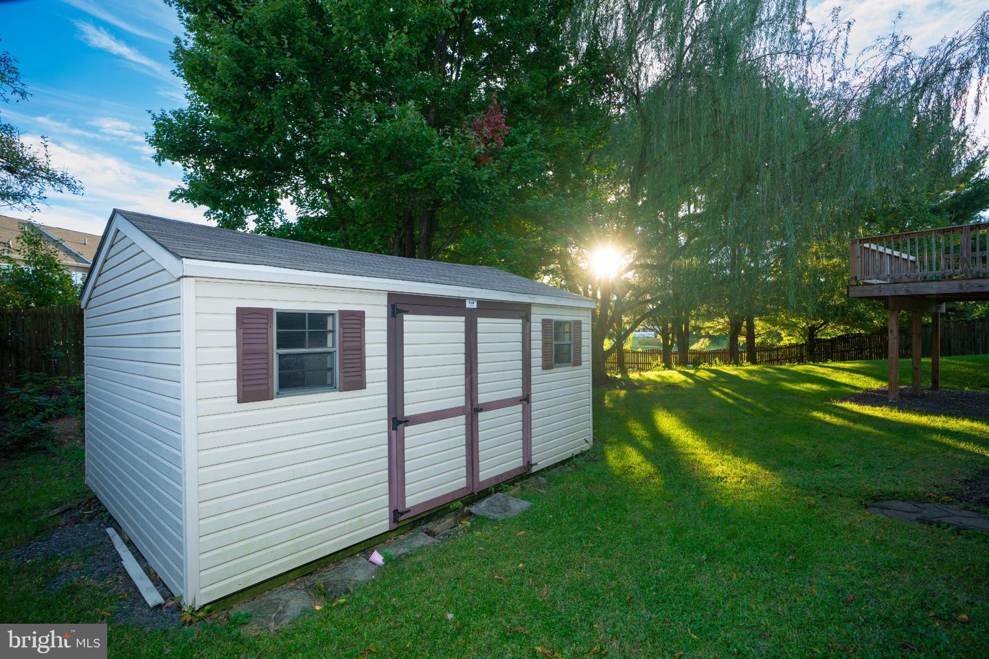 830 Woodmont Ct Property Photo 20