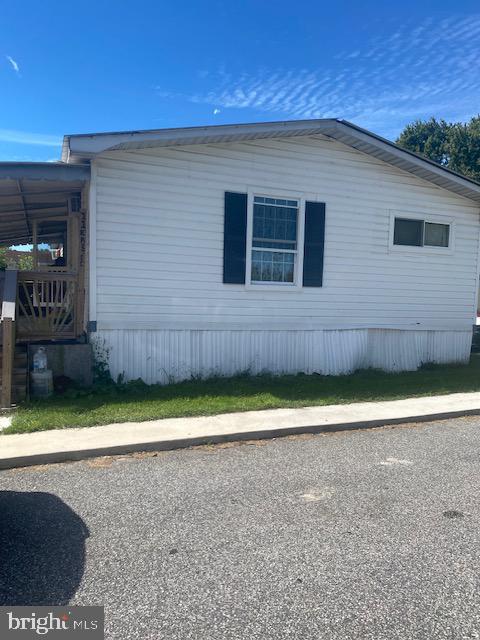 11 E Aztec St Property Photo 1